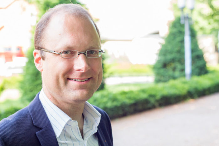 Prof. Dr. Daniel Schiller Prof. Dr. Daniel Schiller